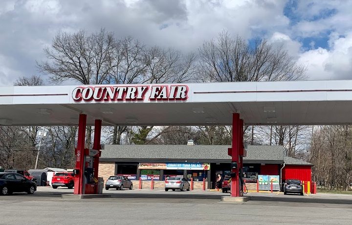 COUNTRY FAIR